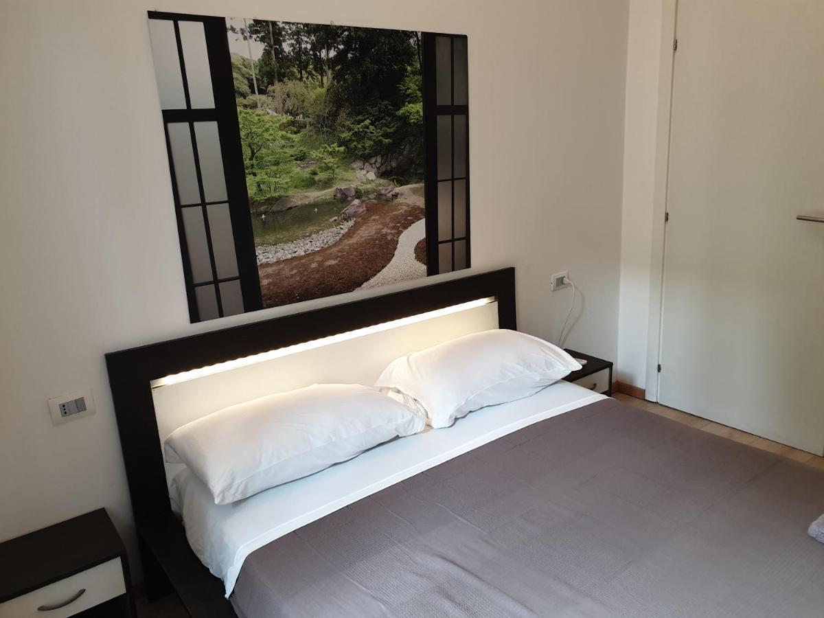 Your Lovely Home, Porta Venezia-1 Queen Bed, 3 Single Beds, 1 Sofa Bed- Milan Exterior photo
